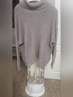 Simply Vera Wang Purple/gray Sweater 1X EUC